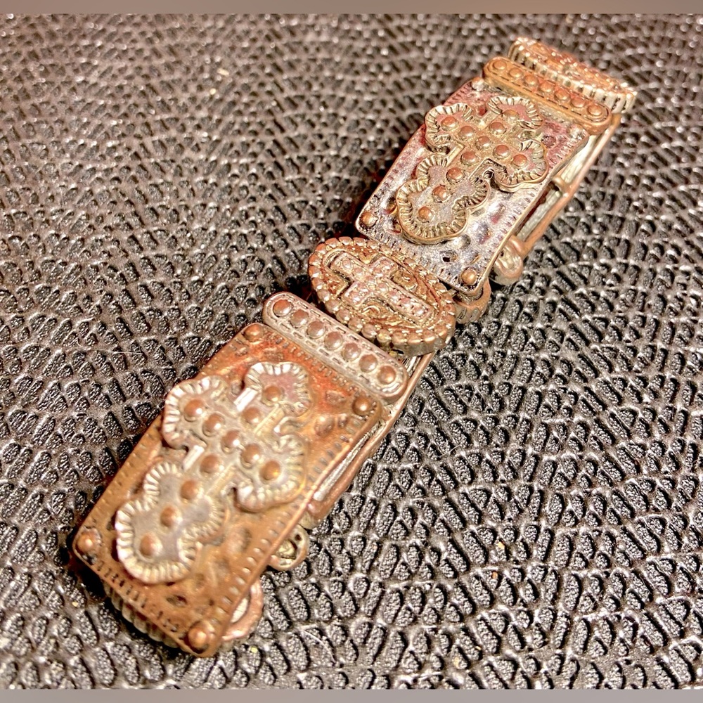Cross Bracelet 3” Elastic Band Metal Vintage